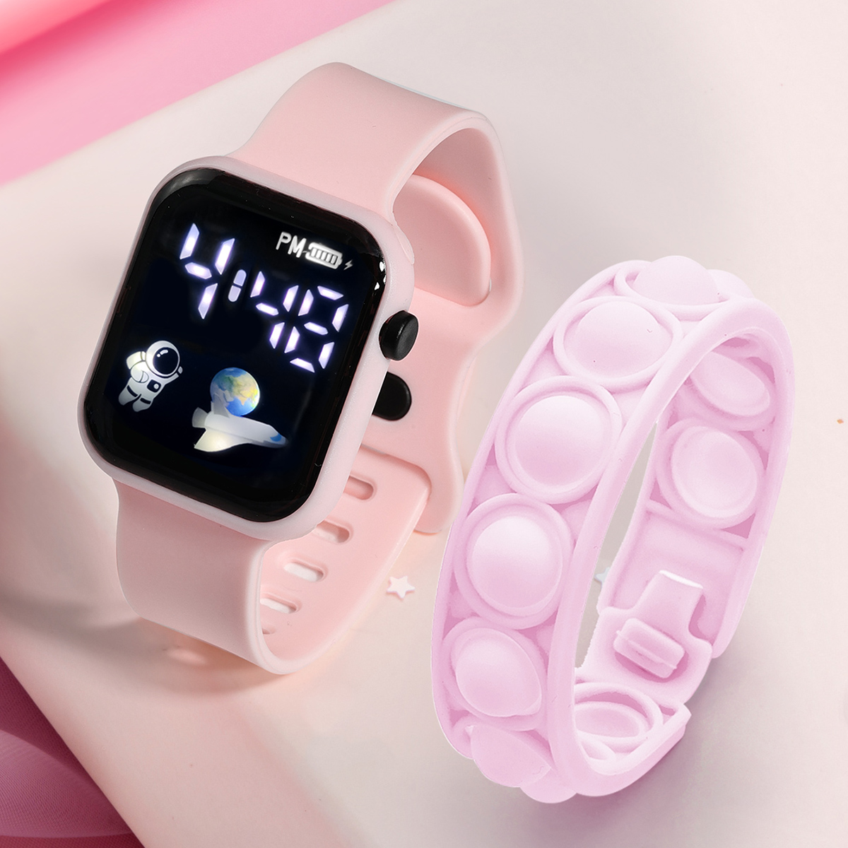Smartwatch Watches Gift For Girls - ساعة رياضية إلكترونية للأطفال ، سوار