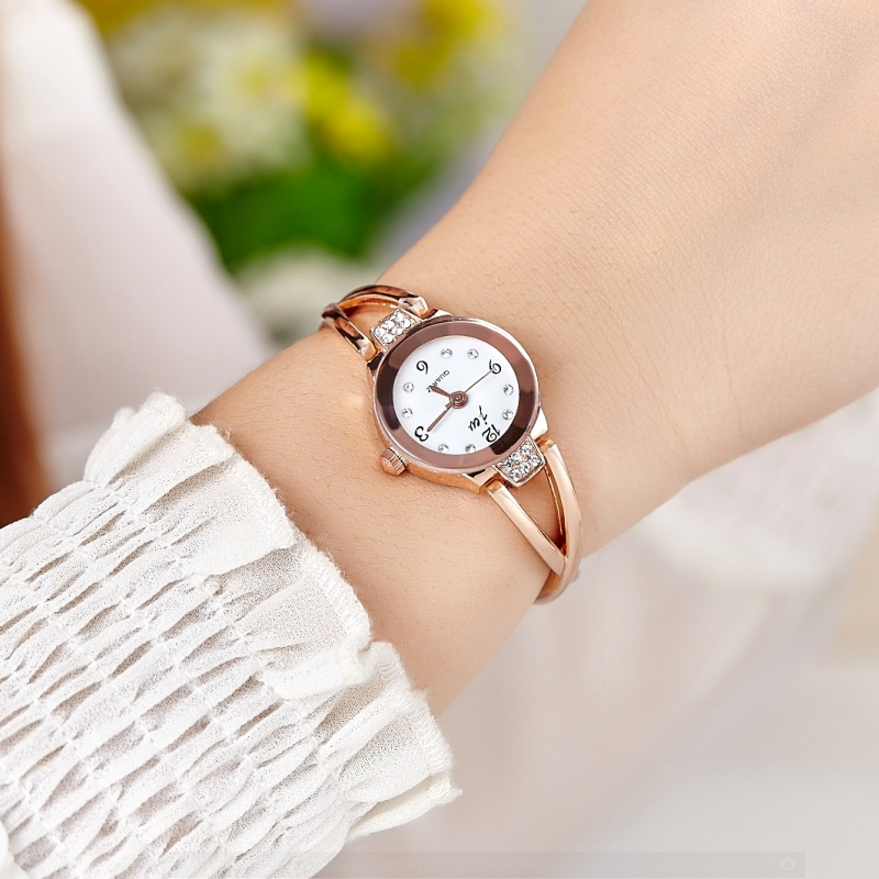 جديد عصري المرأة سوار ساعة Muj - مراجعة Minimalist Thin Watch وسعره