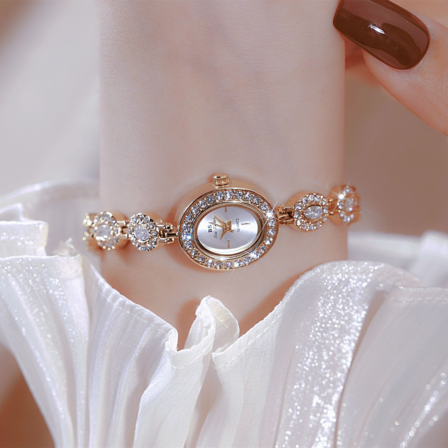 UTHAI جديد سلسلة نسائية ساعة خ - مراجعة Minimalist Thin Watch وسعره